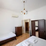 דירה Moderno Trilocale In Zona Navigli מילאנו
