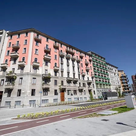 Moderno Trilocale In Zona Navigli דירה *