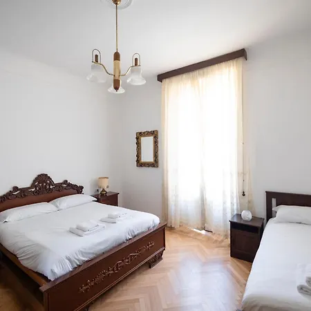 Apartment Moderno Trilocale In Zona Navigli *